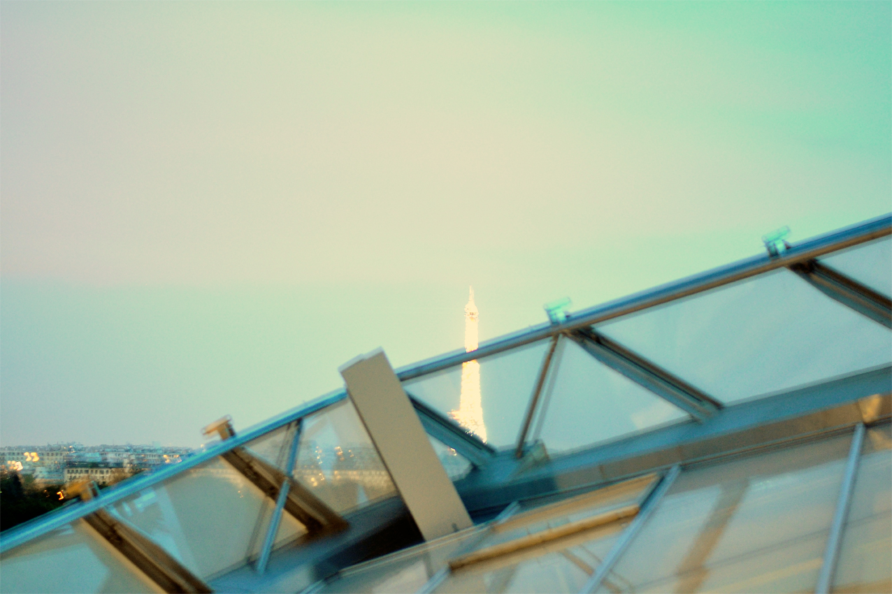 LA TOUR EIFFEL, PARIS by Veronique