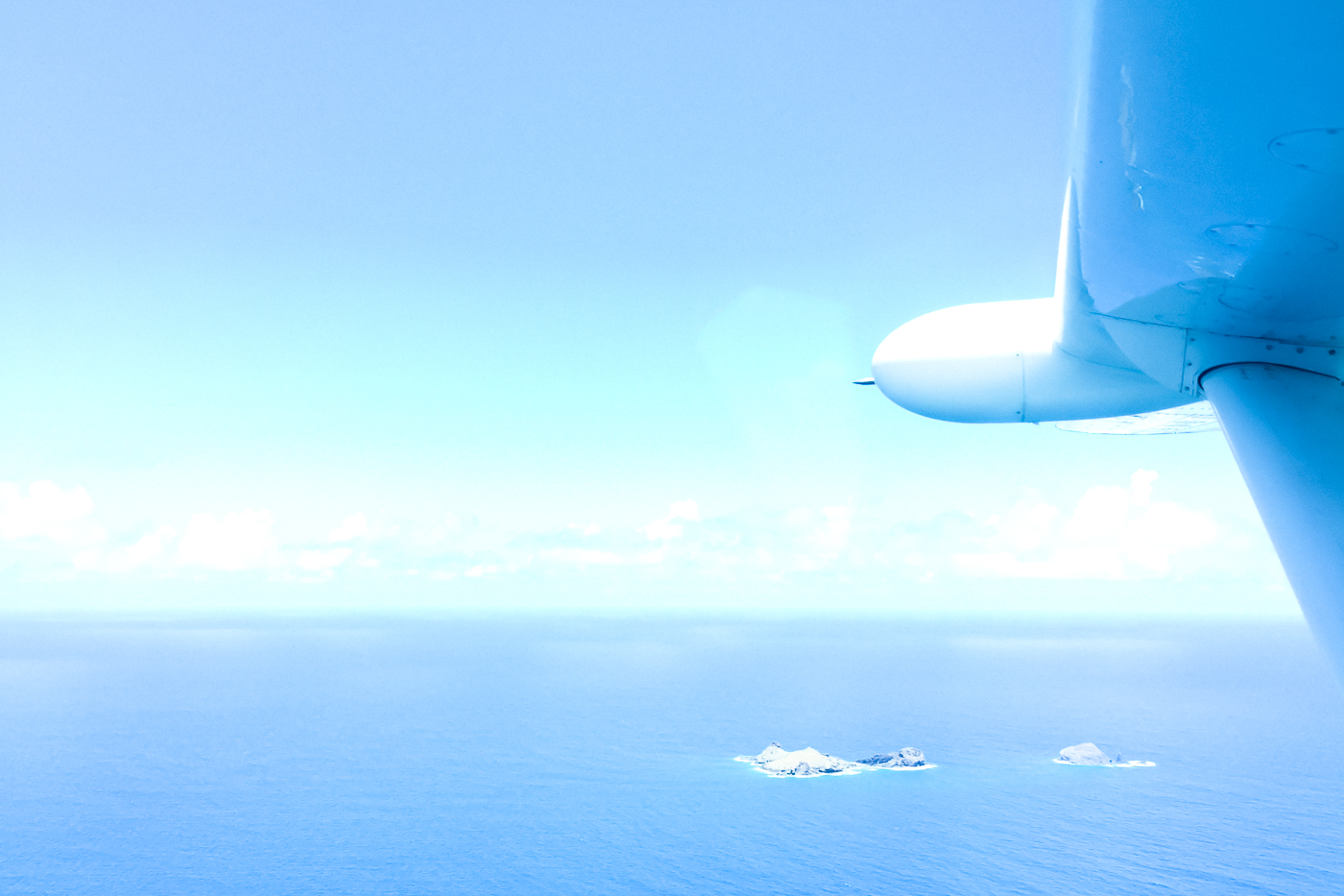 ST BARTH COMMUTER by Carine